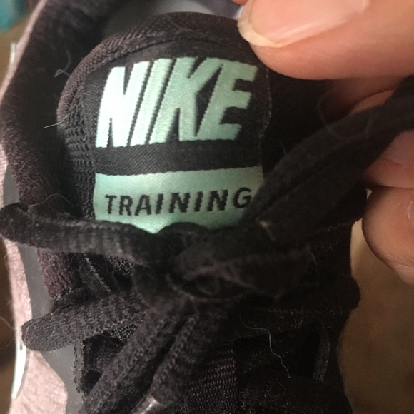 Nike shoes grey black green gel sole - Picture 6 of 9
